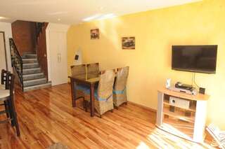 Апартаменты J & P Apartments Котор Двухуровневые апартаменты с 2 спальнями и балконом-100