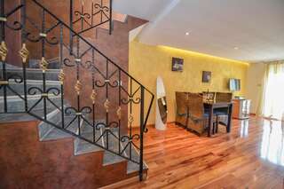 Апартаменты J & P Apartments Котор Двухуровневые апартаменты с 2 спальнями и балконом-17