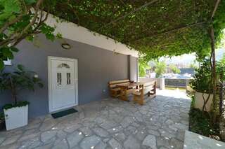 Апартаменты J & P Apartments Котор Двухуровневые апартаменты с 2 спальнями и балконом-70