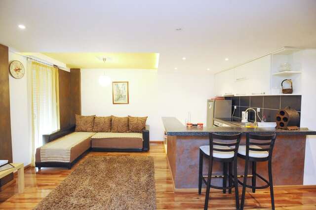 Апартаменты J & P Apartments Котор-14