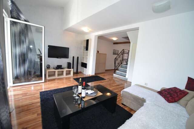 Апартаменты J & P Apartments Котор-80