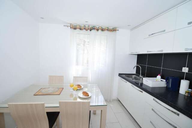 Апартаменты J & P Apartments Котор-87